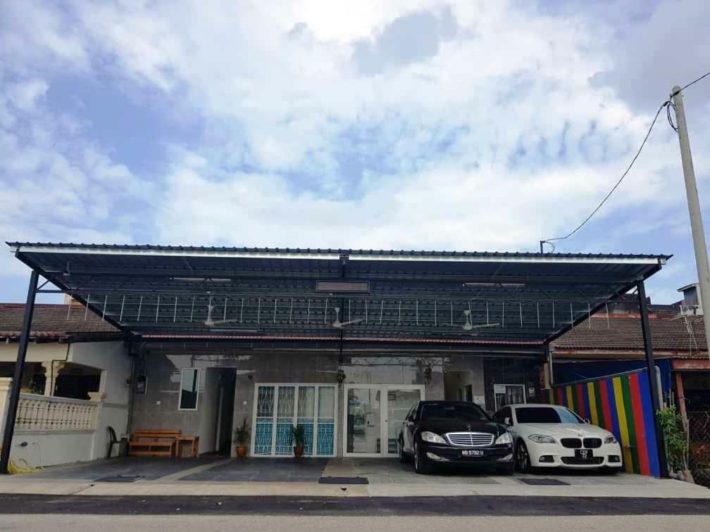 Teruntum 96 Guest House Kuantan Exterior photo